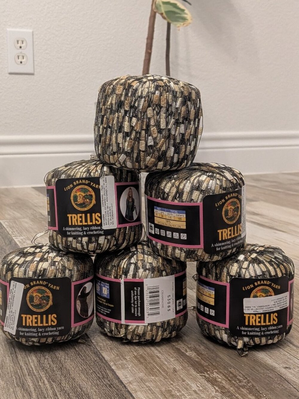 LOT OF 6 Lion Brand TRELLIS Yarn Champagne 303 SAME DYE LOT 5 Full 1 Partial